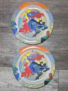 Trudeau Justice League Vintage Plastic Character Kids Plates 8.5" Set of 2